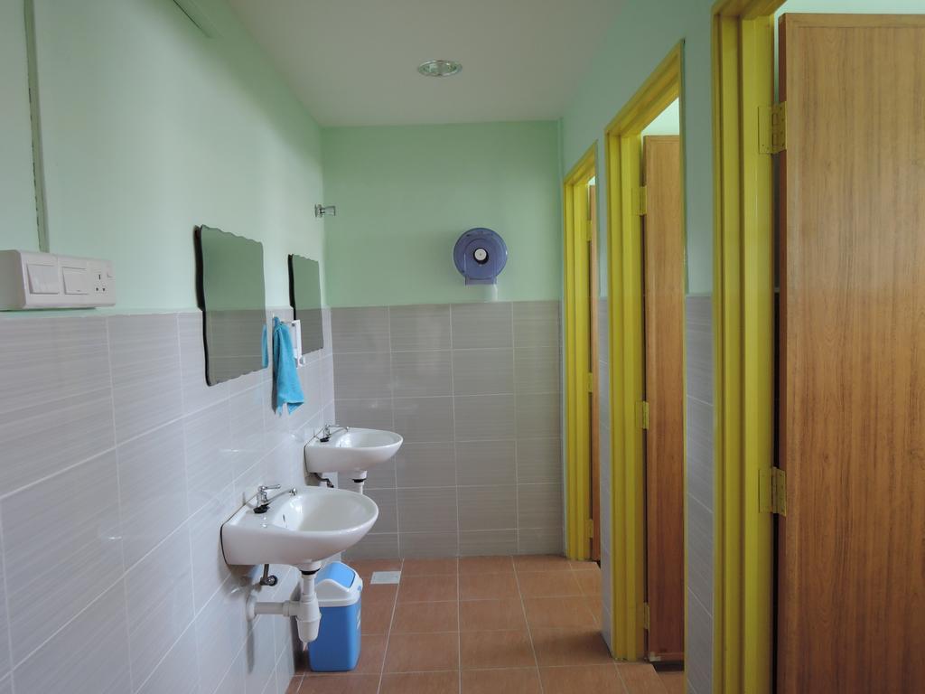 The Pillohouzzze Hotel Malacca Bagian luar foto